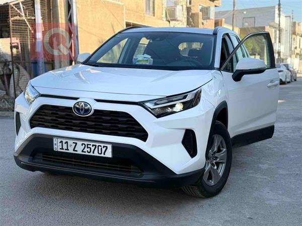 Toyota for sale in Iraq